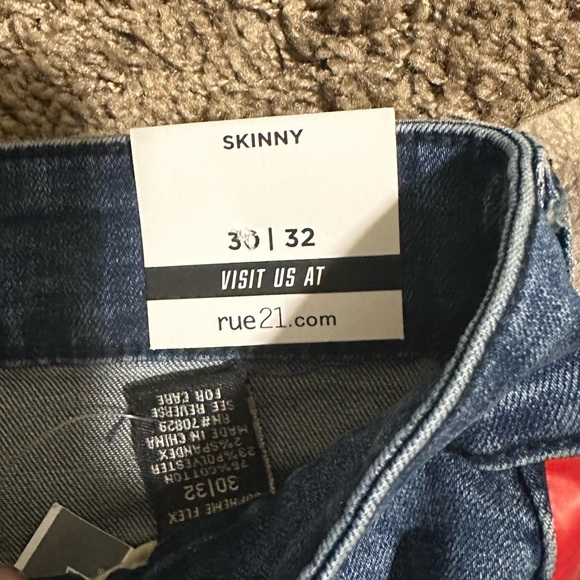 DARK BLUE RUE21 SKINNY JEANS - Picture 3 of 4